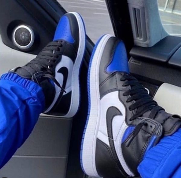 Air Jordan 1 - Image 2